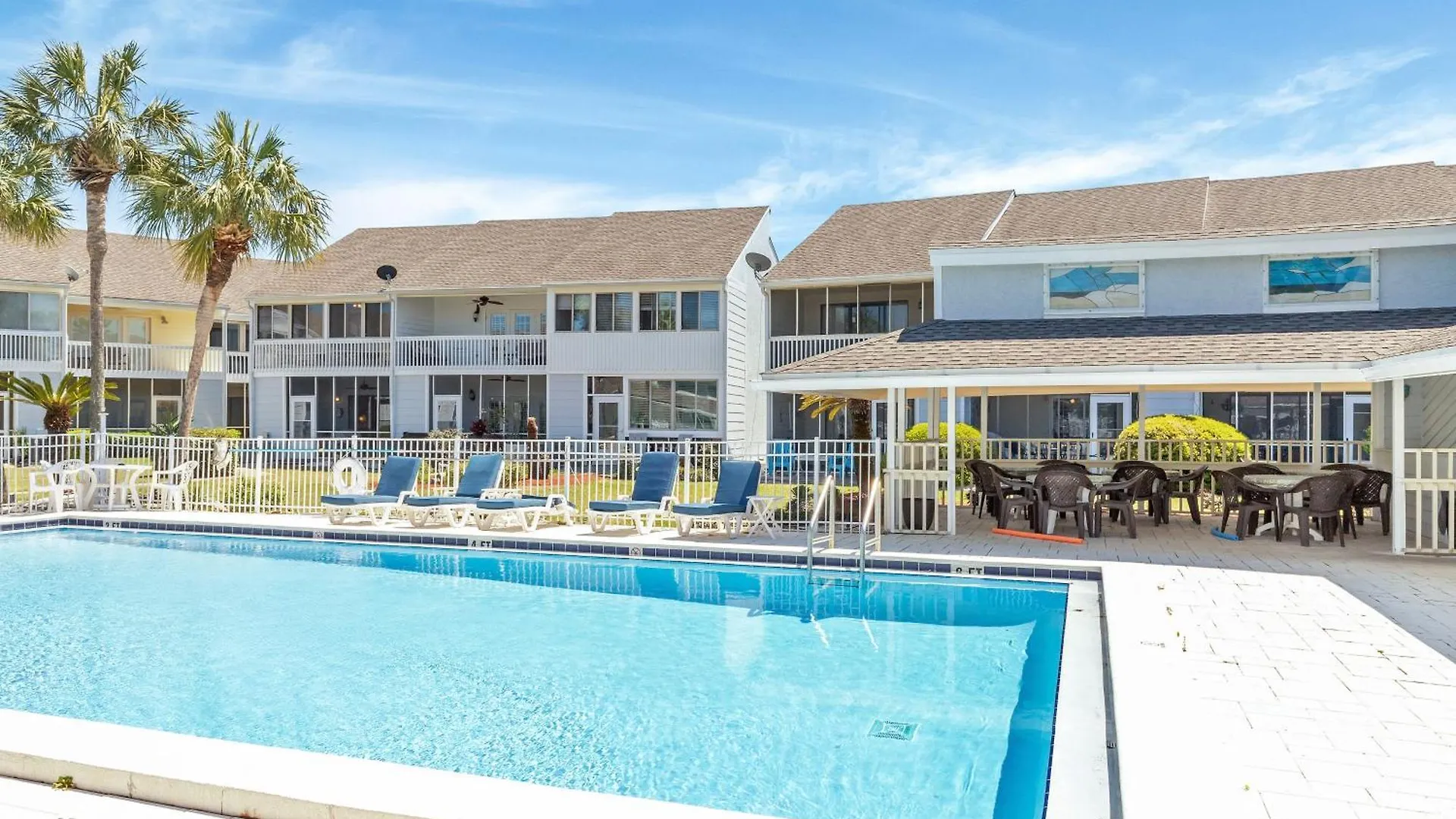Sandpiper Cove 4216- By Holiday Isle Properties Destin