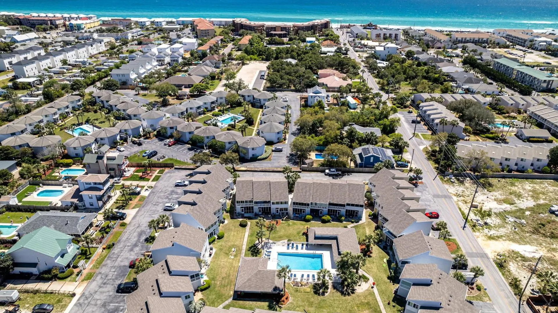 Sandpiper Cove 4216- By Holiday Isle Properties Destin Apartment